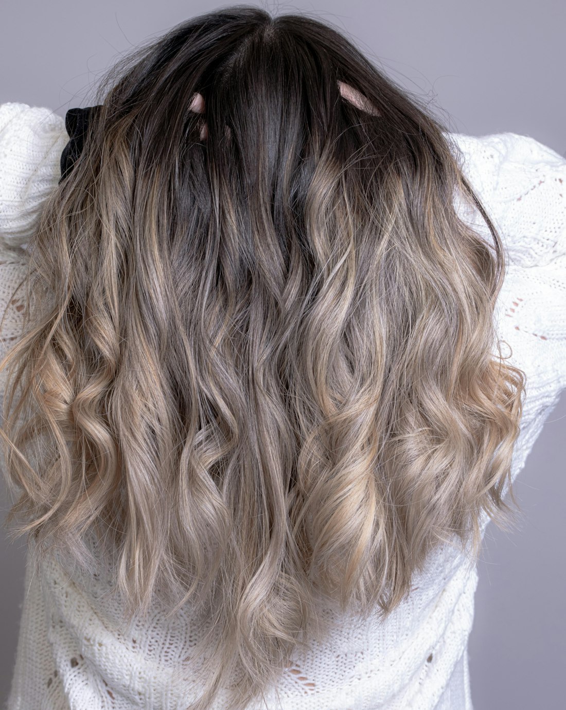 Soft glossed waves after a treatment